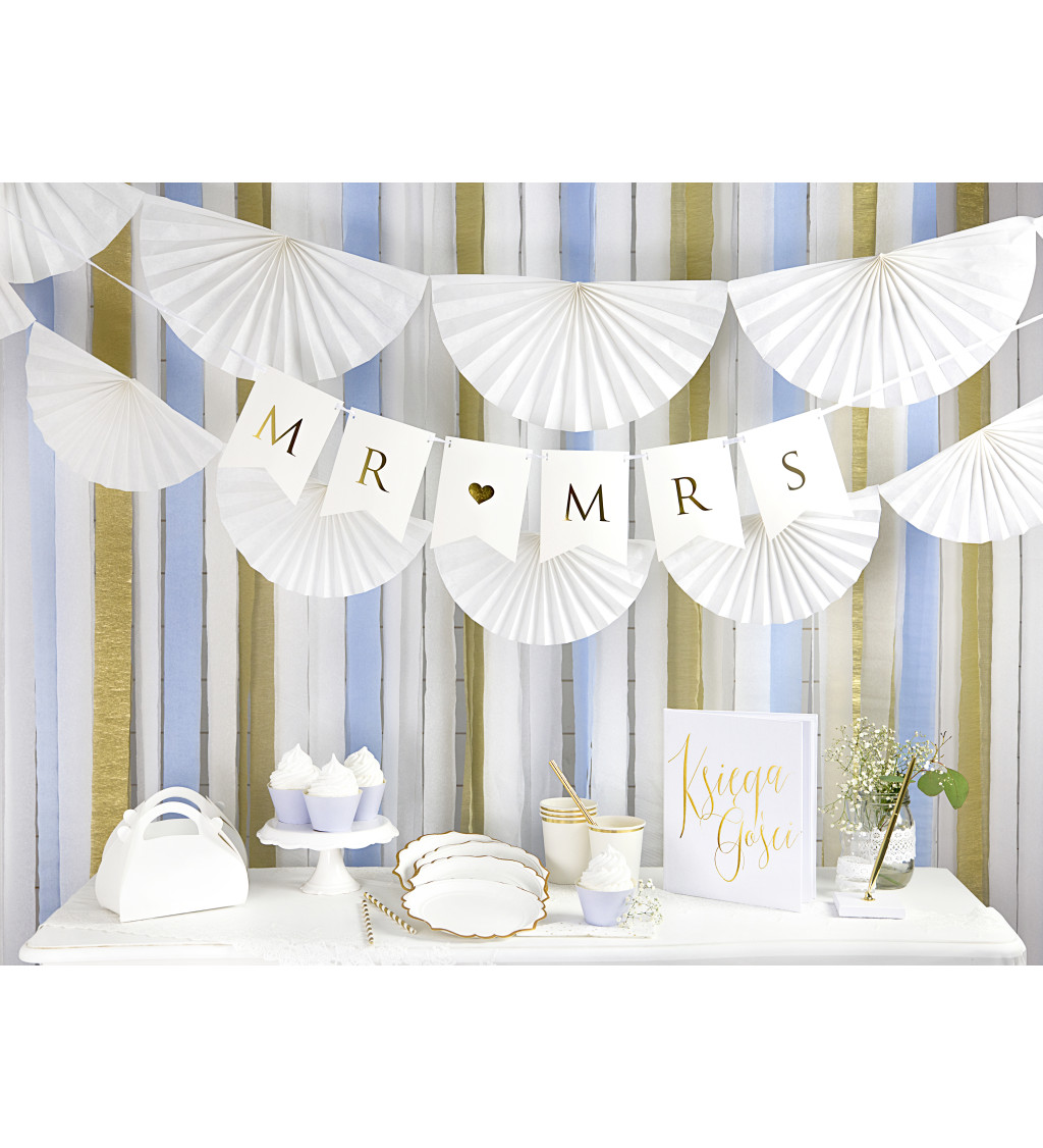 Bielo-zlaté kelímky