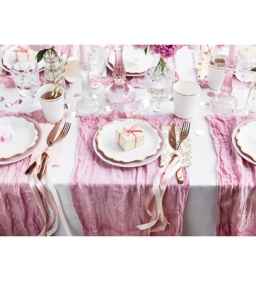 Bielo-zlaté kelímky