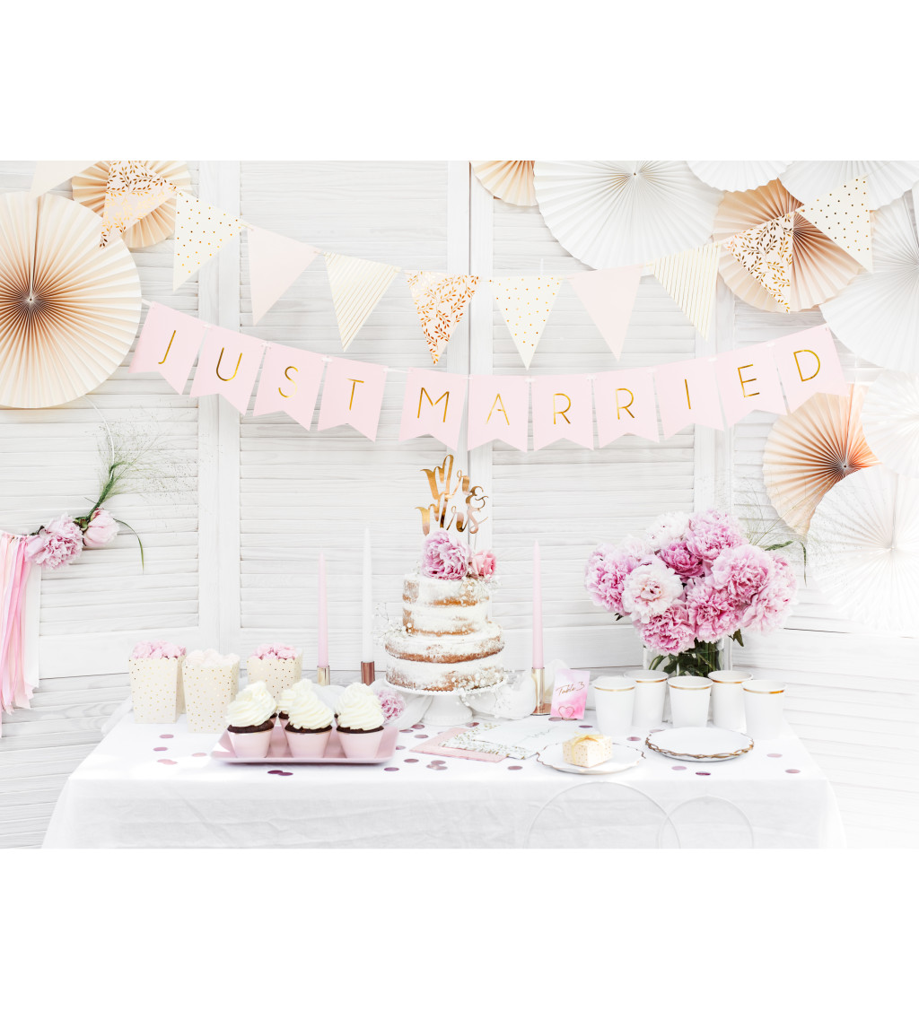 Bielo-zlaté kelímky