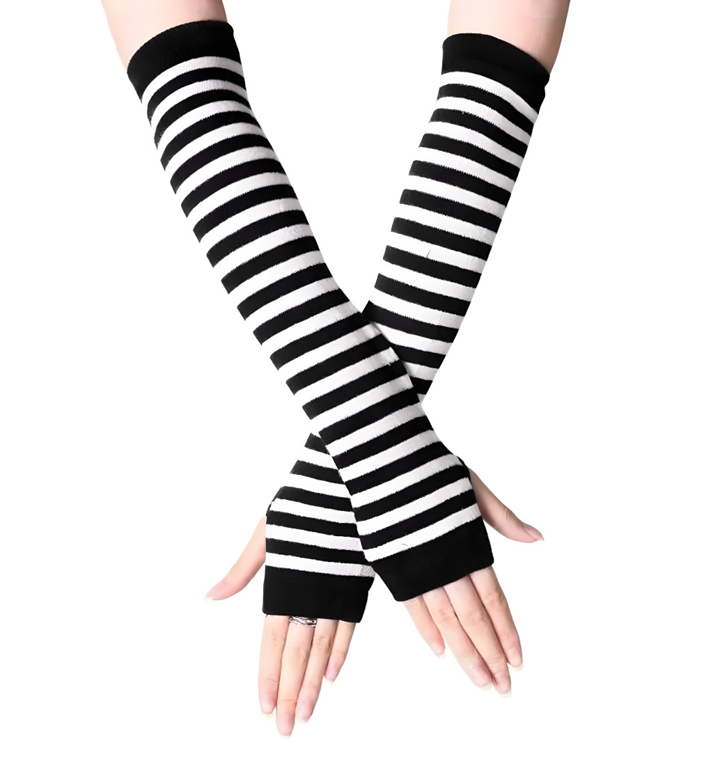 Štýlové rukavice v emo dizajne