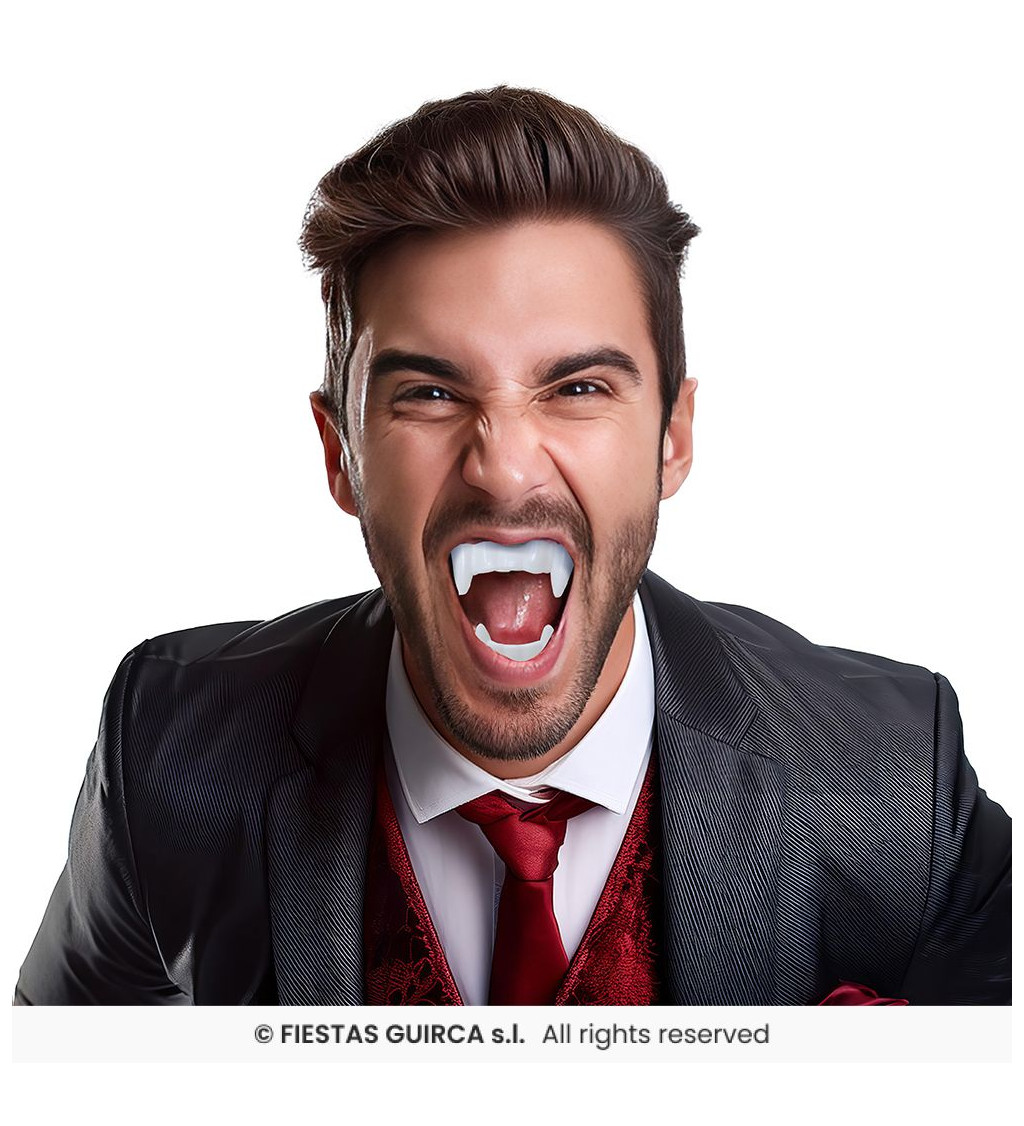 Svietiace upírske zuby