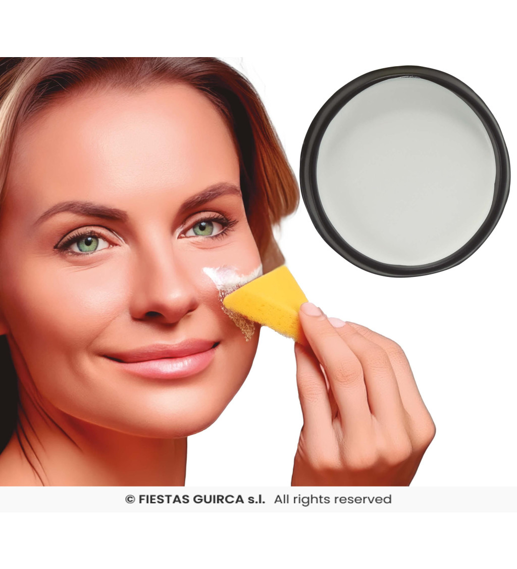 Make-up s hubkou – biela farba