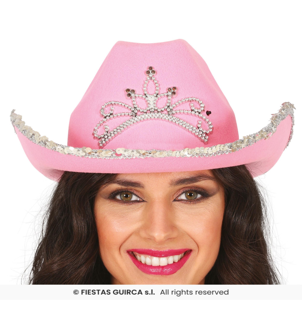 Ružový klobúk s kovbojským štýlom a korunkou