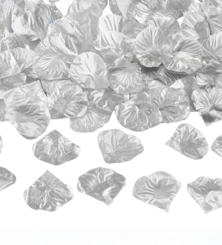 Strieborné lupienky ruží